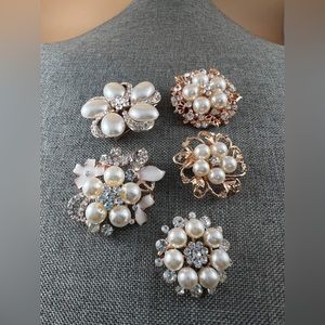 Flower Pearl Design Pin Brooches Label Brooch New